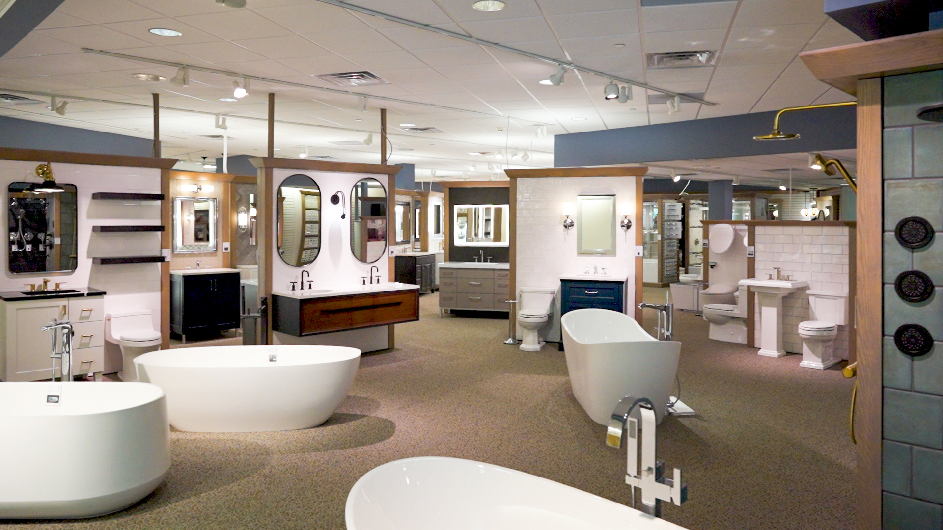 Image of plumbing fixtures in a showroom